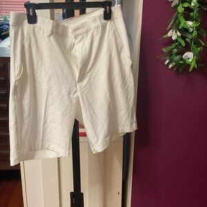 Haggar Men's Cream Flat Front Shorts